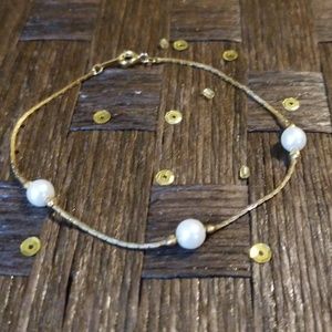 Gold and pearl bracelet